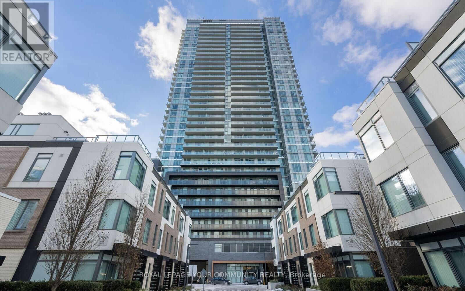 Property Photo:  7895 Jane Street 1810  ON L4K 0K2 