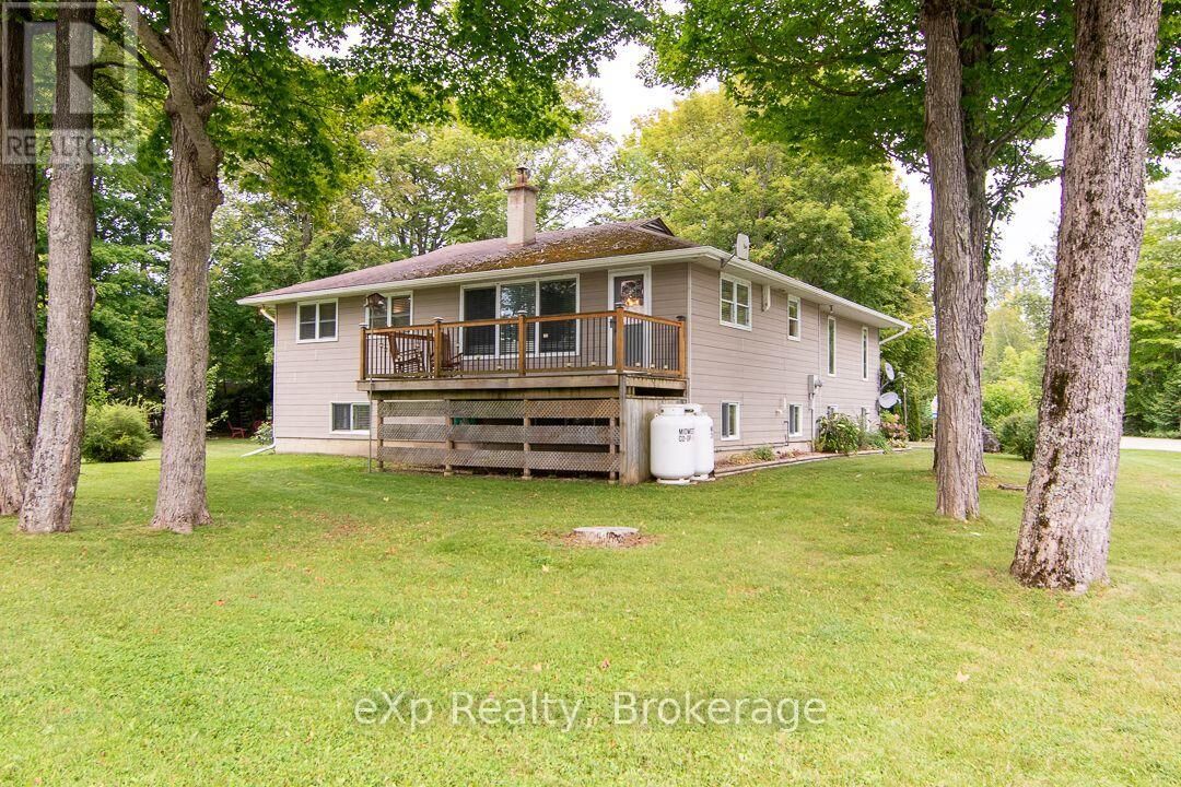 Property Photo:  92 Parkside Avenue  ON N0H 2T0 