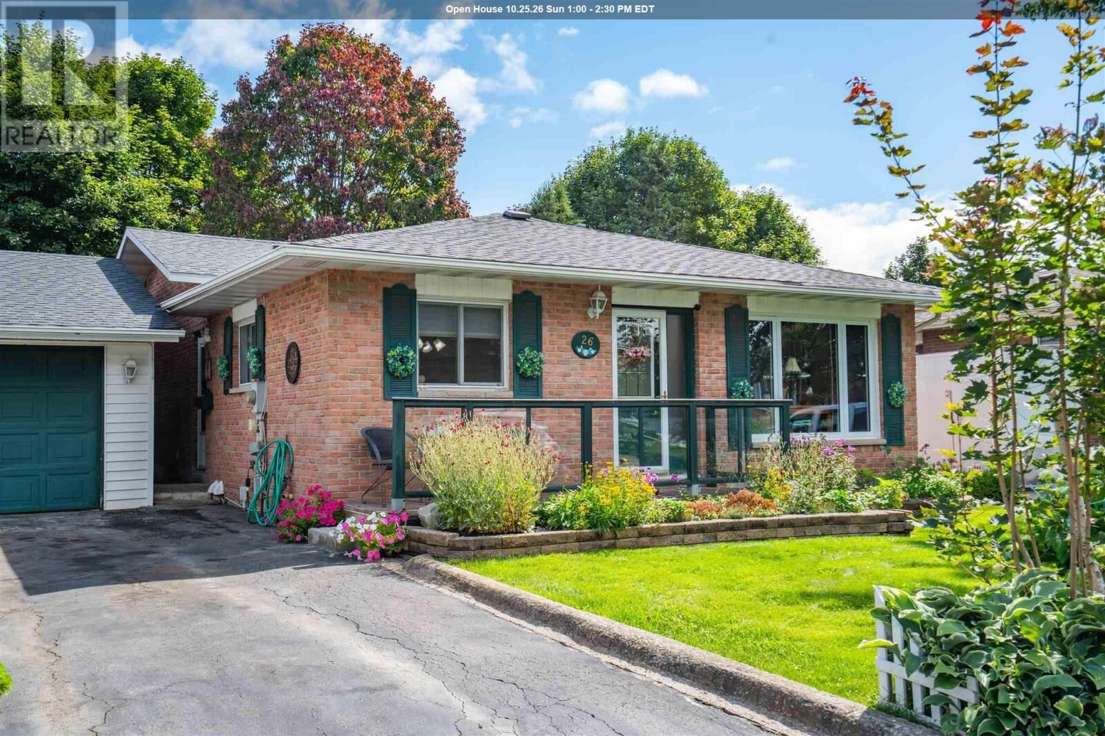 Property Photo:  26 Heath Rd  ON P6A 6E2 