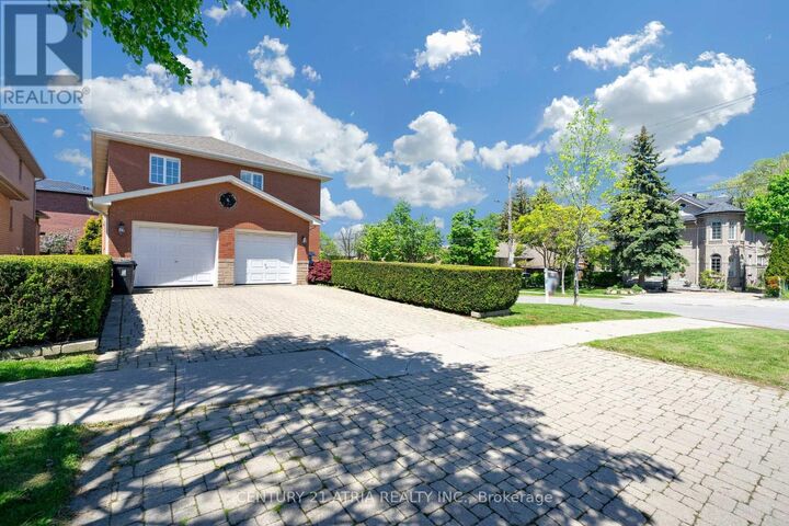 Property Photo: 543 South Queens Drive ON M6L 1M9