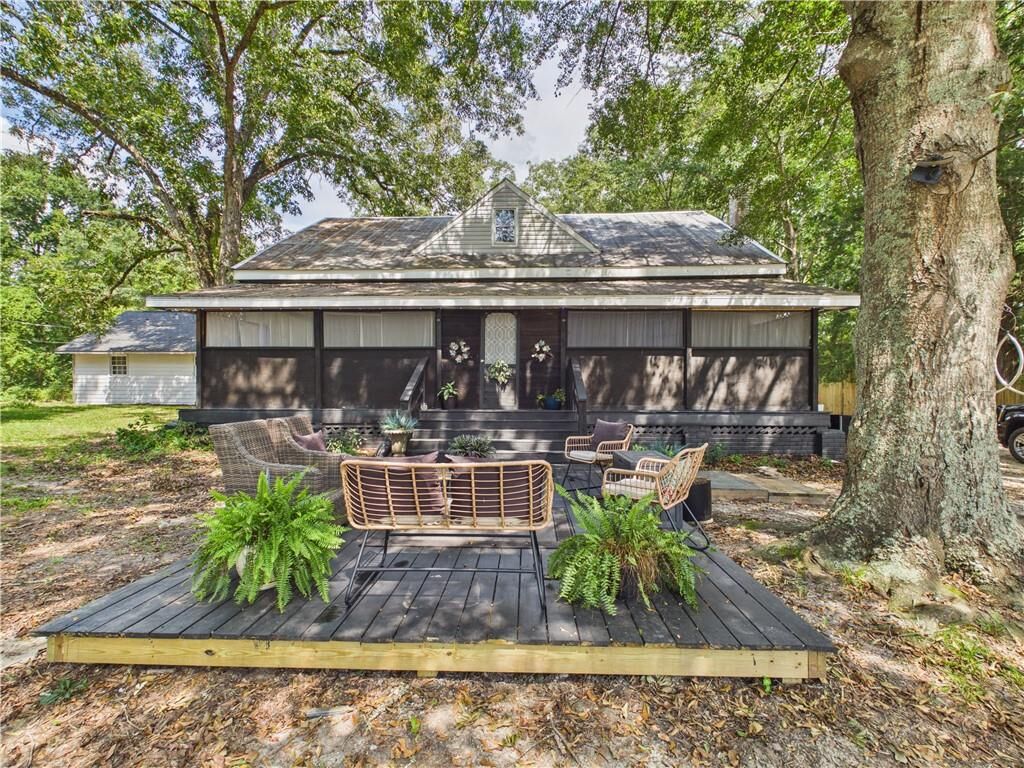 Property Photo:  575 Uchee Road  AL 36858 