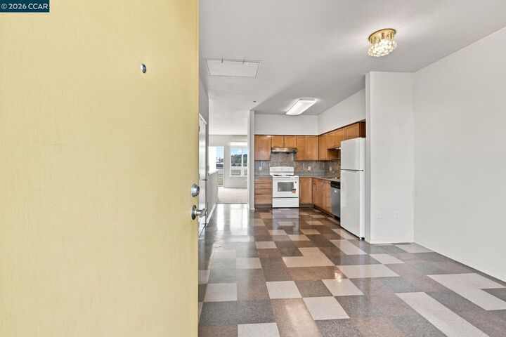 Property Photo: 1740 Bancroft Ave 4507 CA 94124