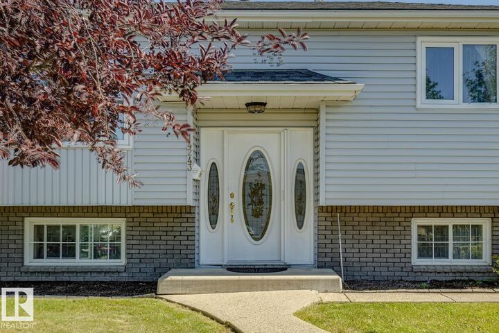 14243 24 Street NW — photo 1