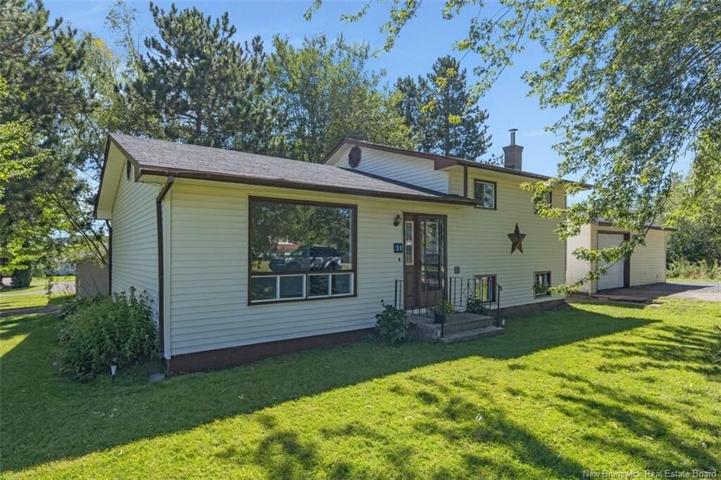 Property Photo:  31 Roxboro Court  NB E1G 4E7 