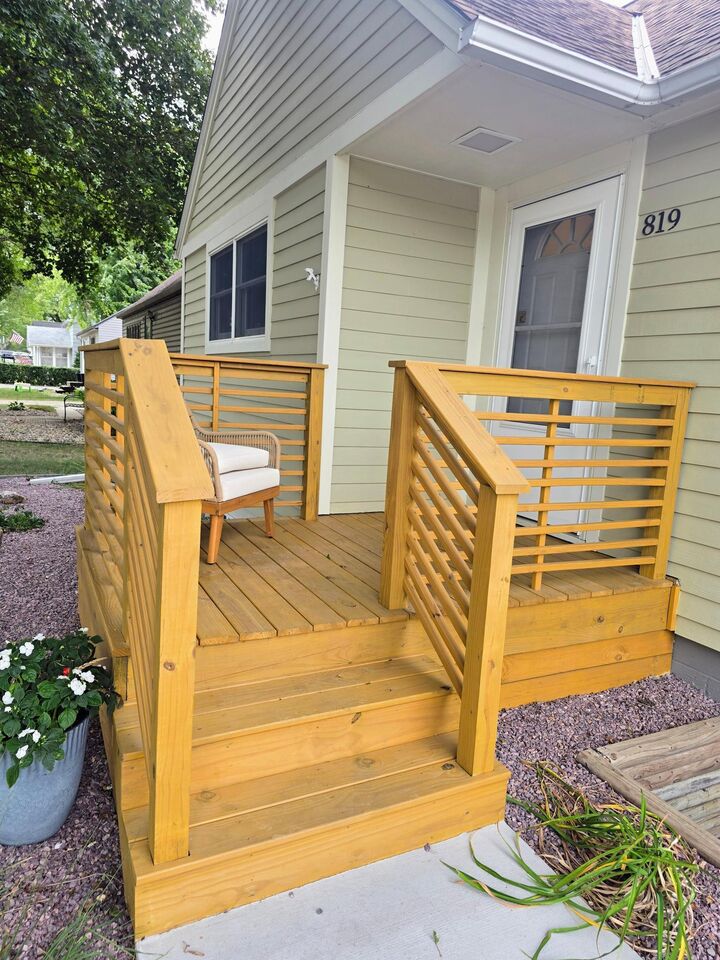Property Photo: 819 5th Street SW MN 56164