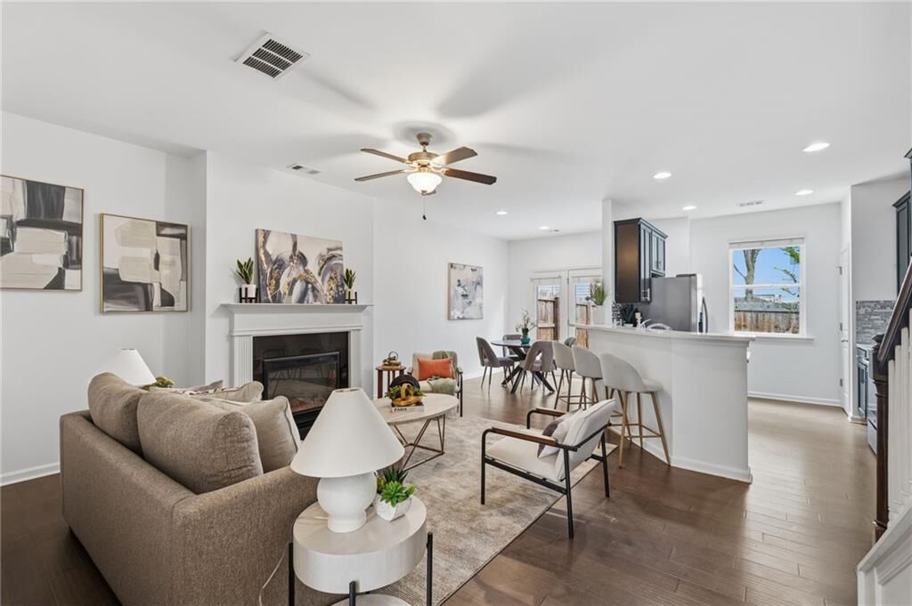 Property Photo: 2715 Avanti Way GA 30035