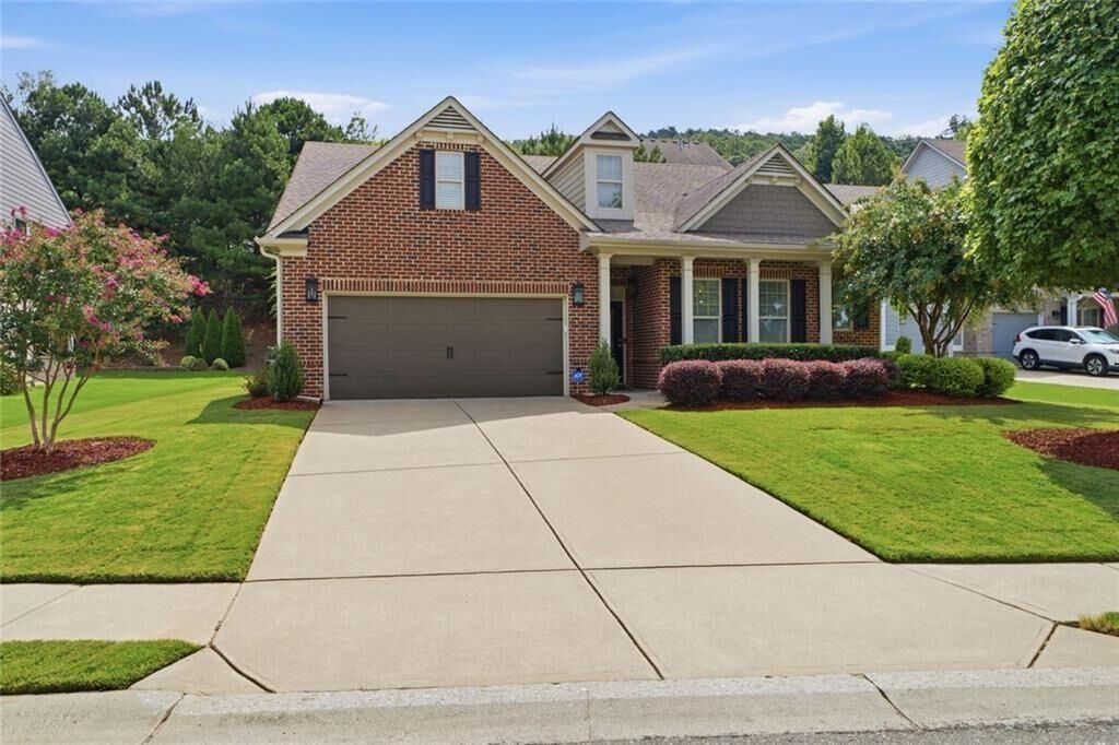 Property Photo: 1985 Arbor Ridge Lane GA 30040