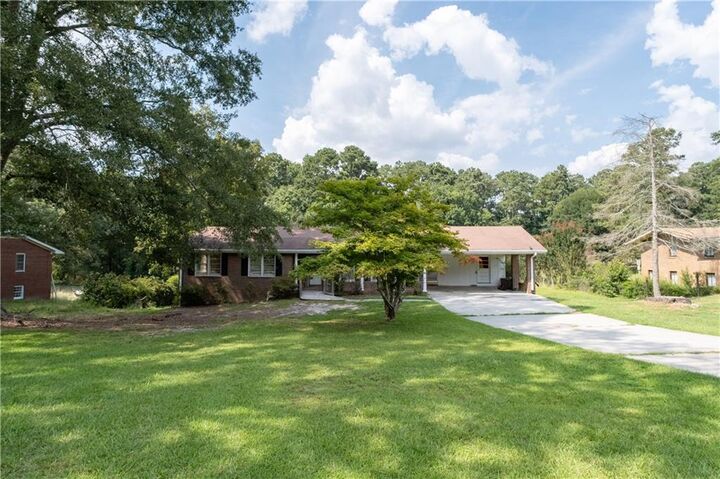 Property Photo: 2595 Nevels Road GA 30349