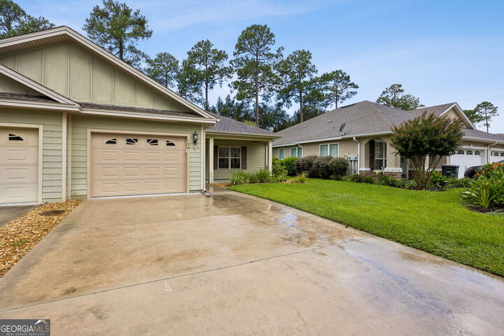 Property Photo:  124 Brookshire Court  GA 31548 