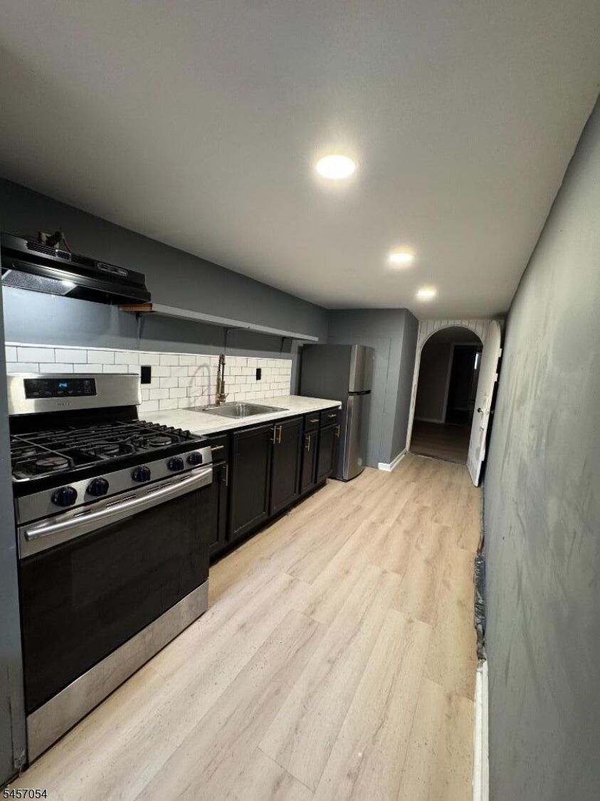 Property Photo: 108 4th Ave B5 2 NJ 07104