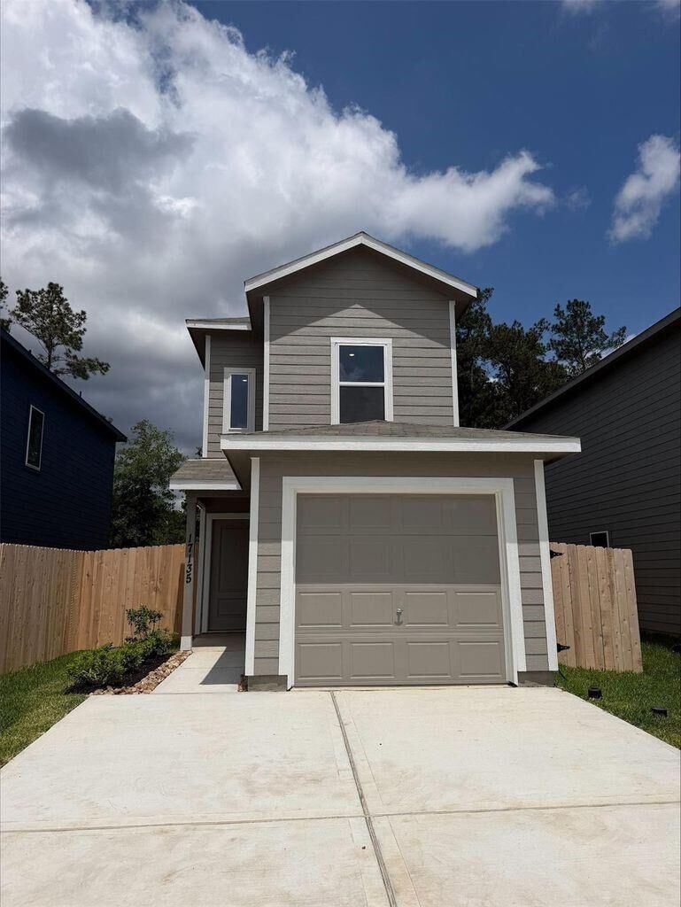 Property Photo: 3650 Duplet Ave TX 77306
