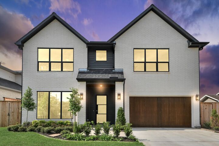 Property Photo:  1721 Chantilly Lane  TX 77018 