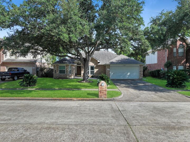Property Photo:  11401 30th Avenue N  TX 77591 