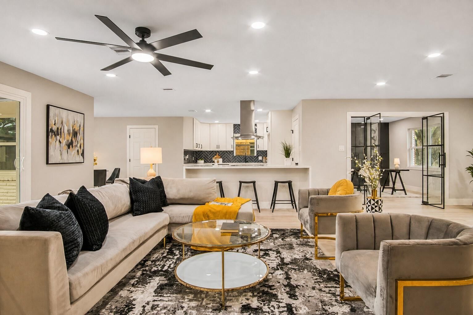 Property Photo: 5731 Creekbend Drive TX 77096
