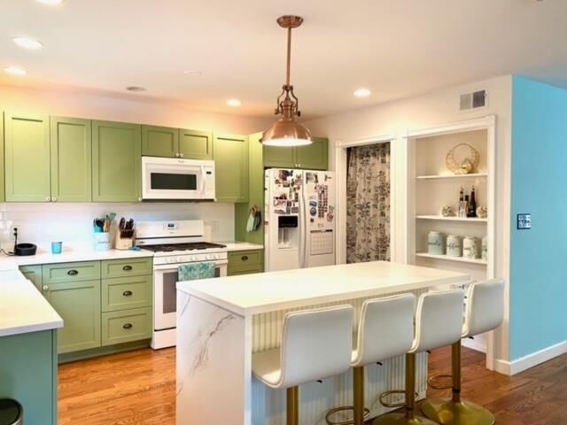 Property Photo:  586 Sanderling Ct  NJ 07094 