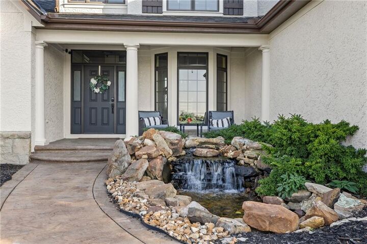 Property Photo:  18101 Sunset Drive  KS 66062 