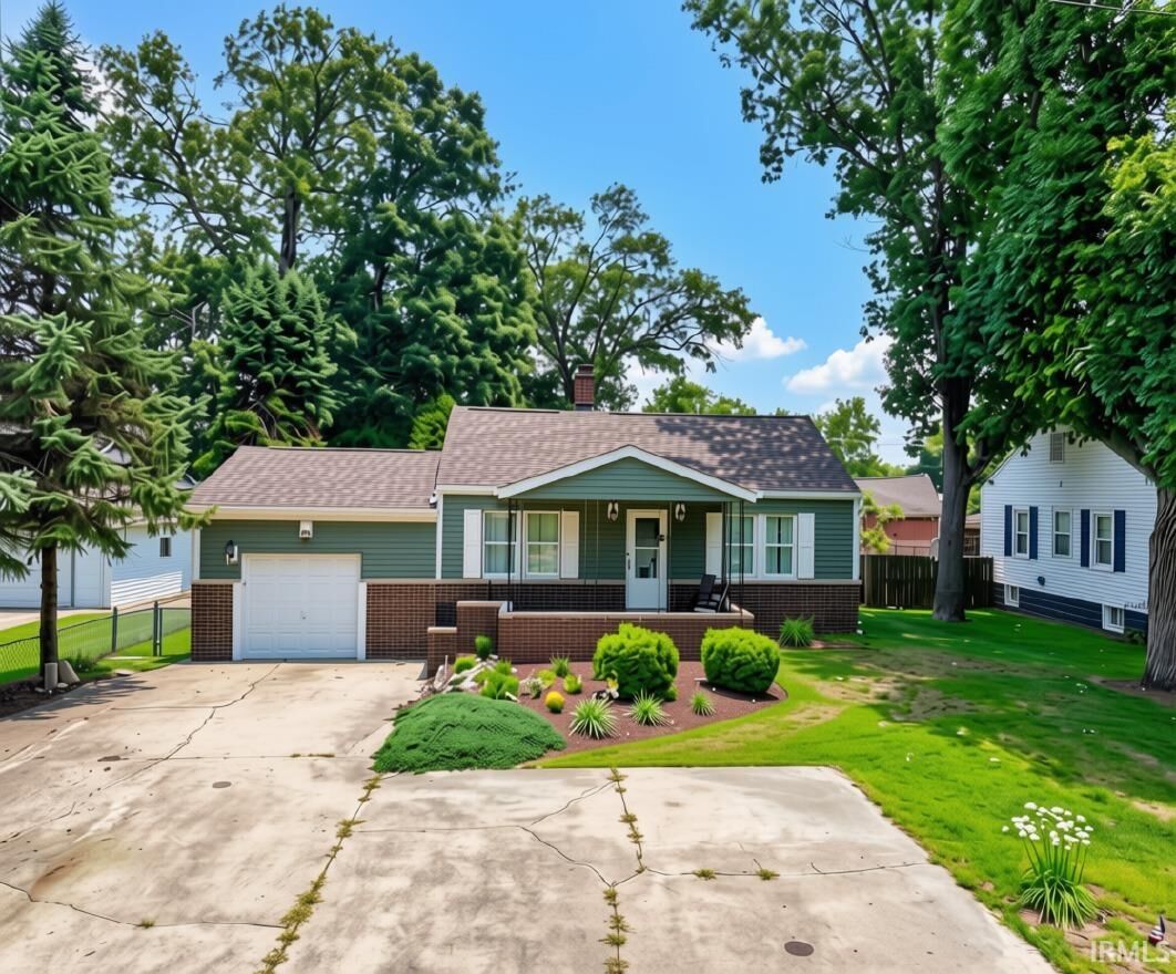 Property Photo:  803 E Lake Street  IN 46534-1344 