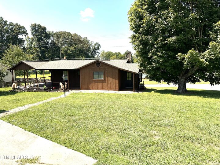 Property Photo: 301 Mahala Rd TN 37874