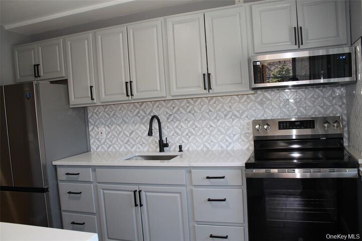 Property Photo: 810 Blooming Grove Turnpike 7 NY 12553