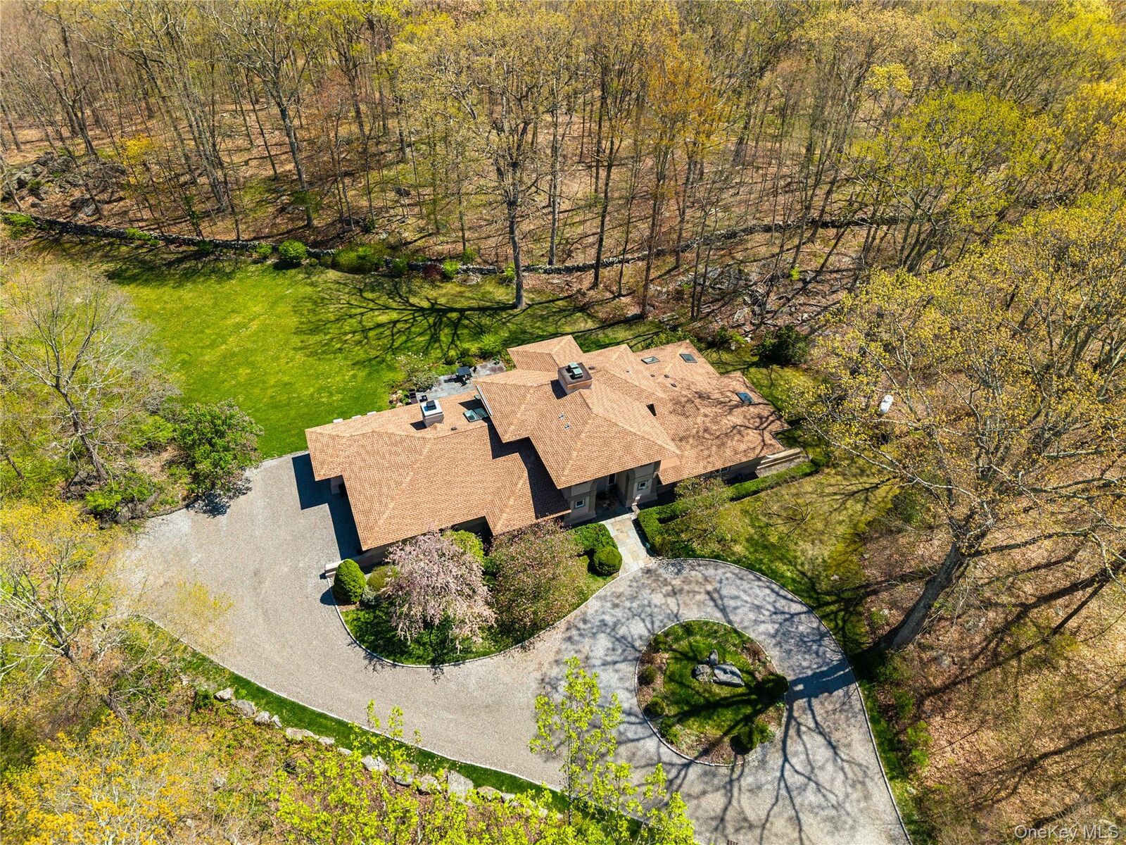 Property Photo: 60 Old Aspetong Road NY 10536