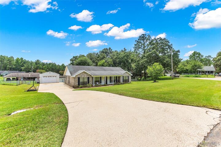 Property Photo:  135 Deer Track Drive  AL 36022 