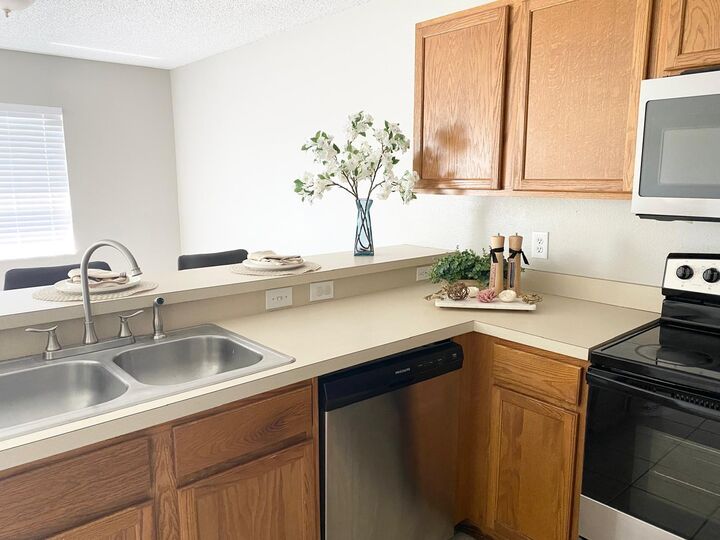 Property Photo: 4350 Winding River Way FL 34639