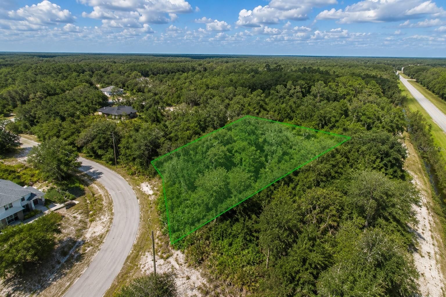 Property Photo:  1334 Tallahassee Court  FL 34759 