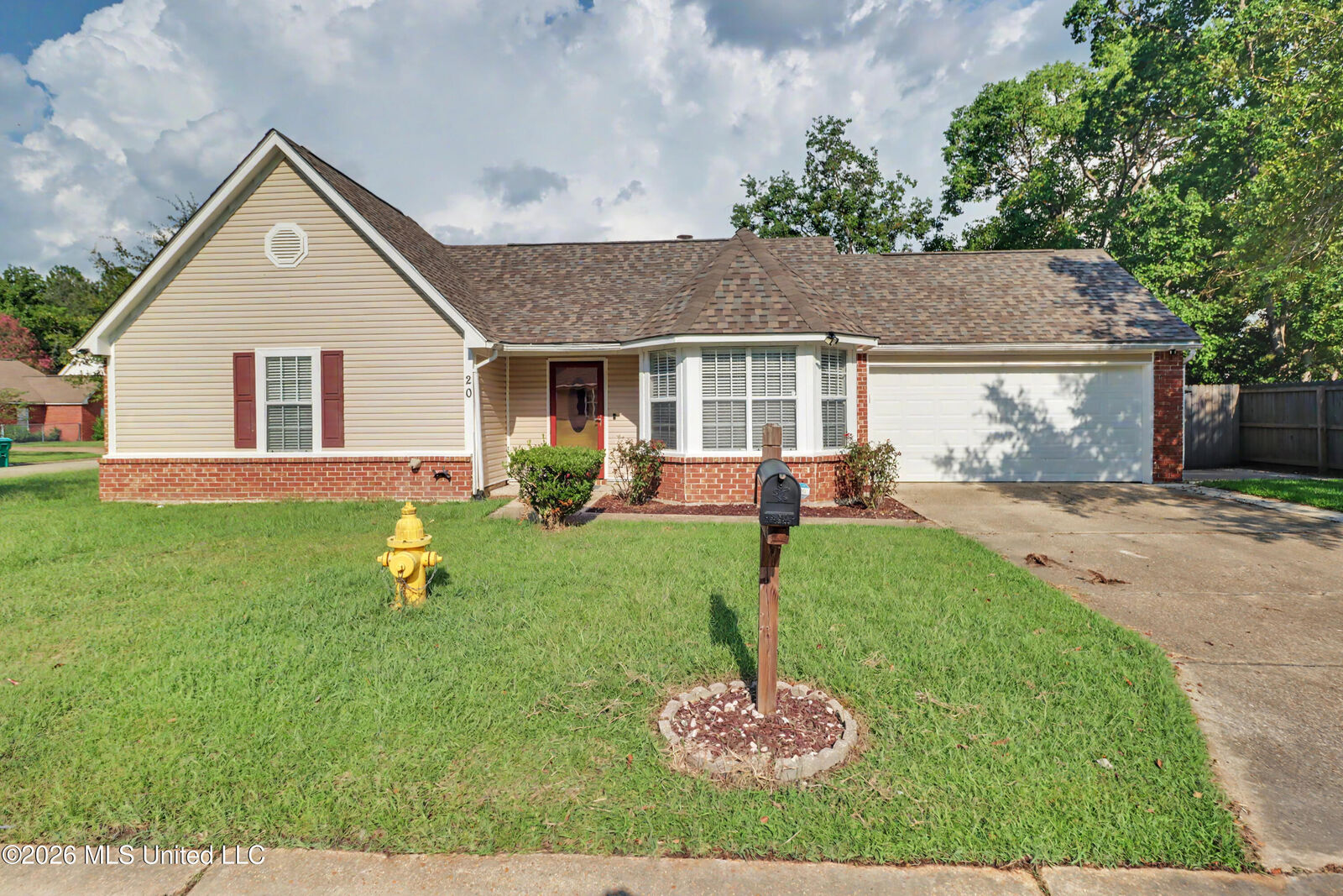 Property Photo:  20 Heather Lane  MS 39503 