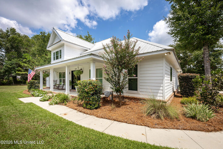Property Photo: 2809 Robert Hiram Drive MS 39553