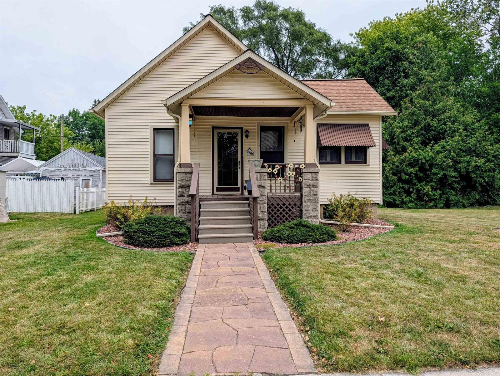 Property Photo:  1205 Wilson Street  MI 48708 
