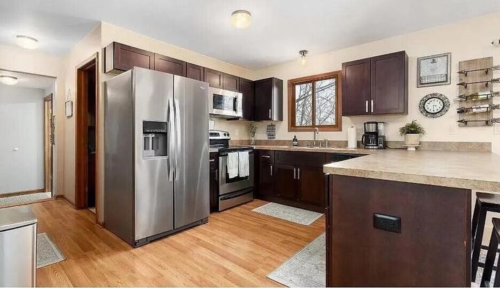 Property Photo: 11816 Highridge Drive MI 48169