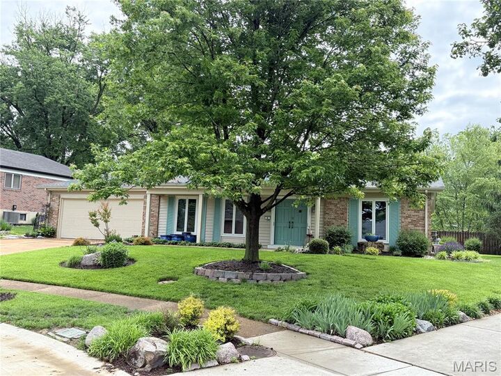 Property Photo: 8 Sweet Meadows Lane MO 63011