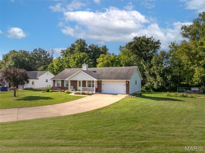 Property Photo:  39 Scarlet Oak Court  MO 63379 
