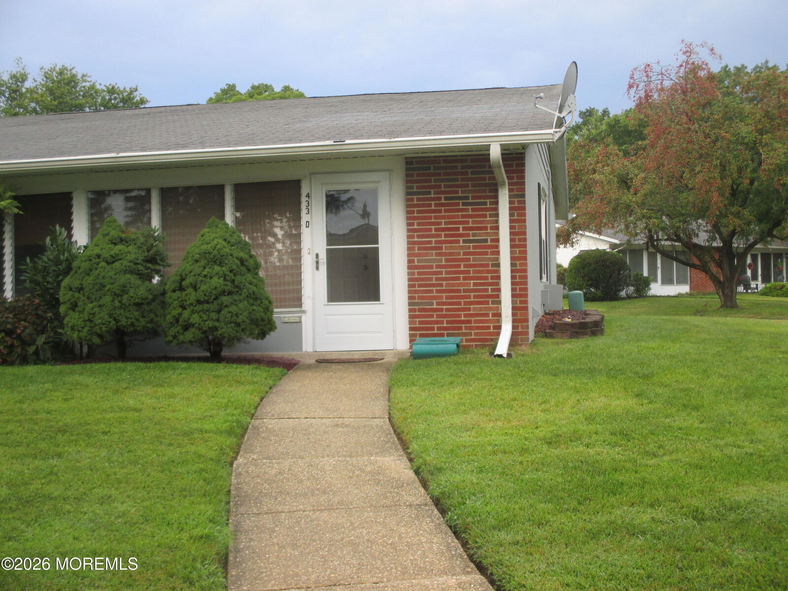 Property Photo: 433D Picardy Court NJ 08701