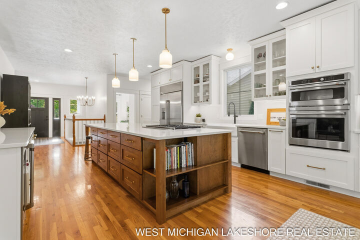 Property Photo:  3260 Lorrimar Lane  MI 49453 