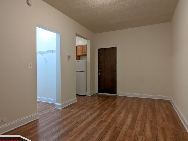 Property Photo: 1742 N Humboldt Boulevard 104 IL 60647