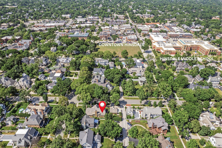 Property Photo:  401 S Lincoln Street  IL 60521 
