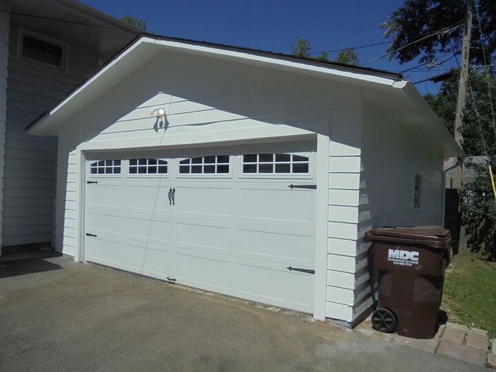 Property Photo:  1434 Walnut Drive  IL 60098 