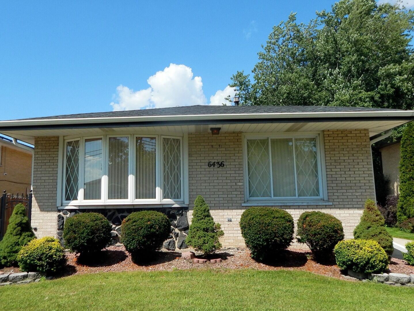 Property Photo: 6436 W 89th Place IL 60453