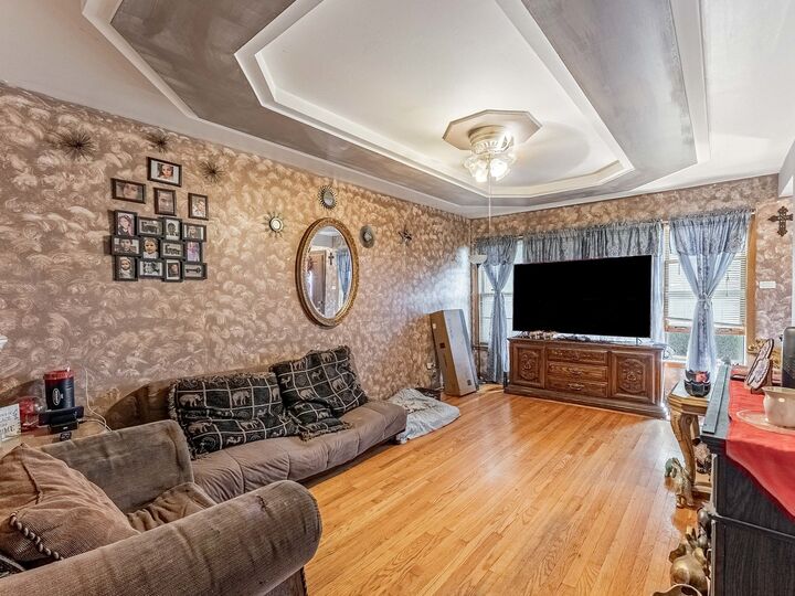 Property Photo:  11120 S Ewing Avenue  IL 60617 