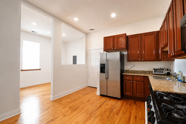 Property Photo: 2335 W Lake Street 3R IL 60612