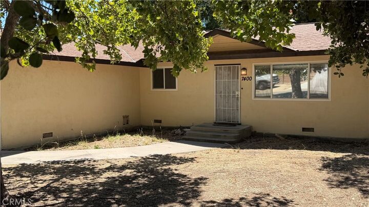 Property Photo:  7400 Sombrilla  CA 93422 