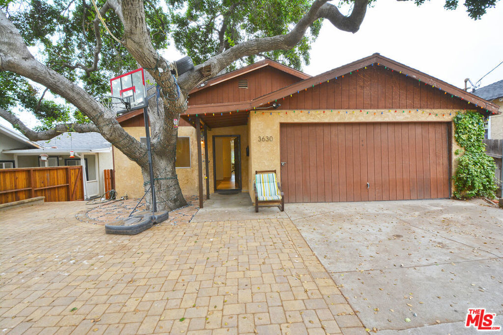 Property Photo:  3630 2nd Avenue  CA 91214 