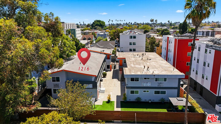 Property Photo: 1216 W 37th Place CA 90007