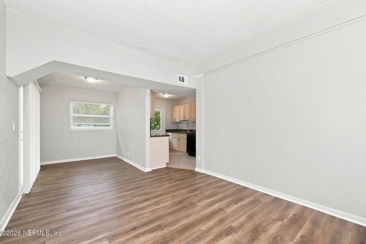 Property Photo:  6856 Camelot Road  FL 32211 