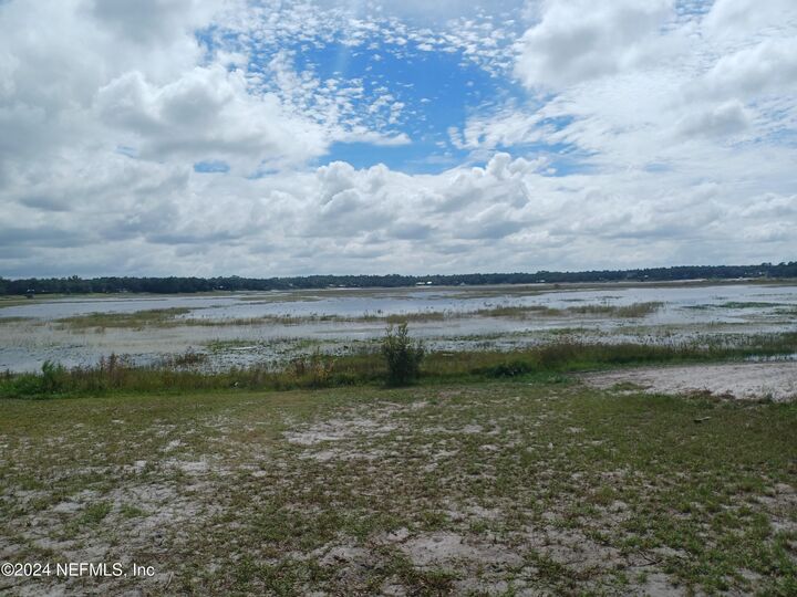 Property Photo:  5869 White Sands Road A  FL 32656 