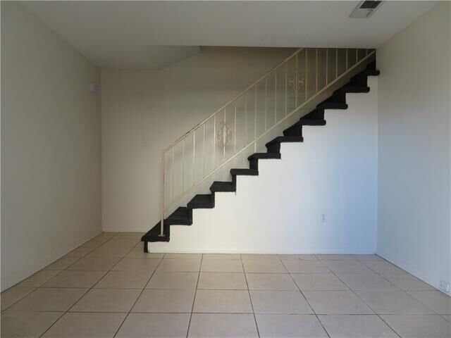 Property Photo:  712 Vouray Drive B  LA 70065 