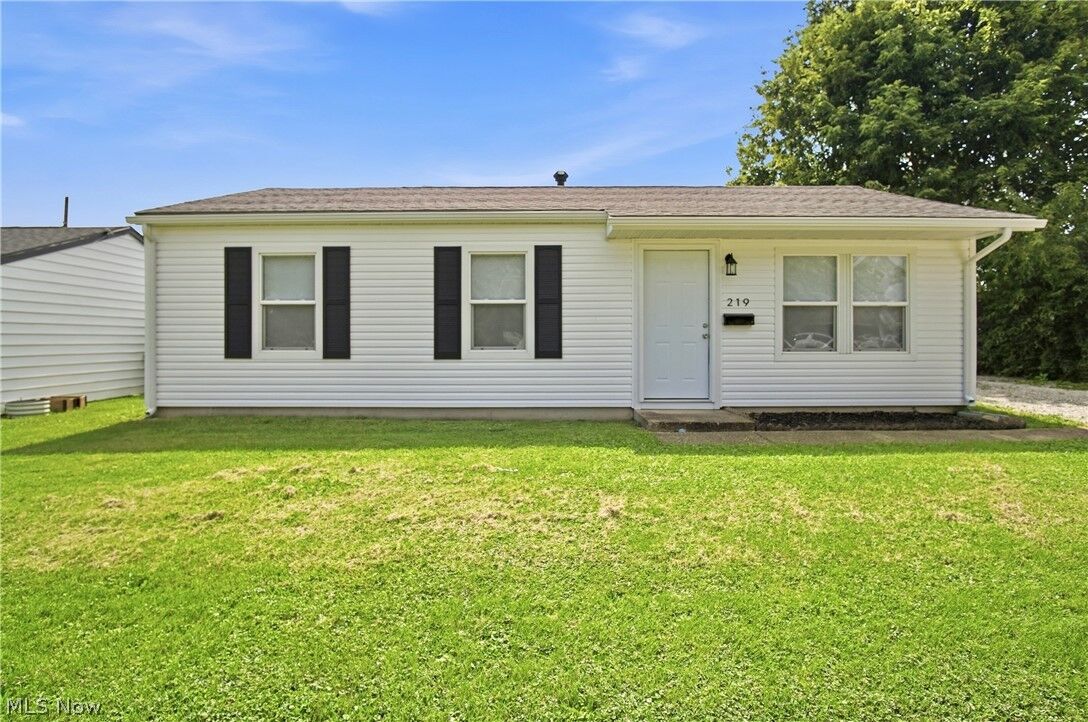Property Photo: 219 Concord Avenue OH 43056