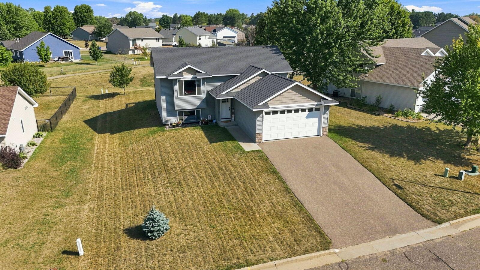 Property Photo:  1381 Pheasant Run  WI 54017 