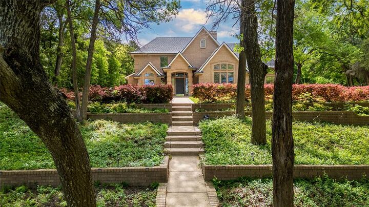 Property Photo: 1254 Whispering Oaks Drive TX 75115
